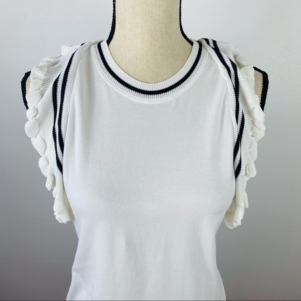 NWT CAbi Sleeveless Ruffle Top Sz Small